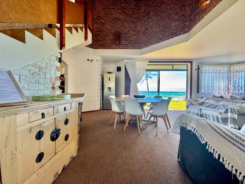 Architecturally Striking Beachfront Home - Photo 5