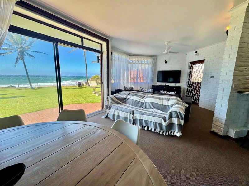 Architecturally Striking Beachfront Home - Photo 9