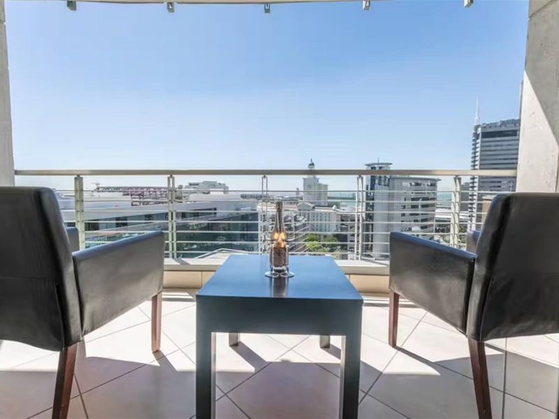 Fully Furnished 2 Bedroom Apartment  with City Views - Photo 9