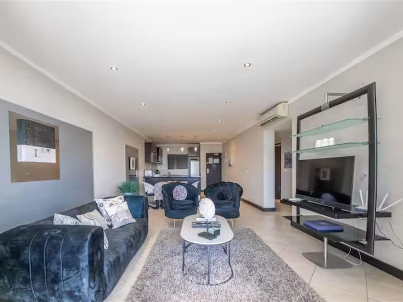 Fully Furnished 2 Bedroom Apartment  with City Views - Photo 4