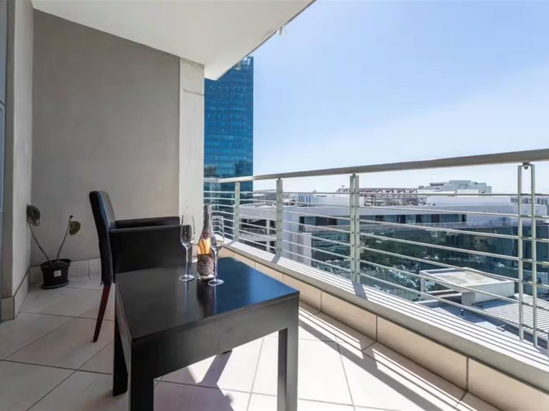 Fully Furnished 2 Bedroom Apartment  with City Views - Photo 8