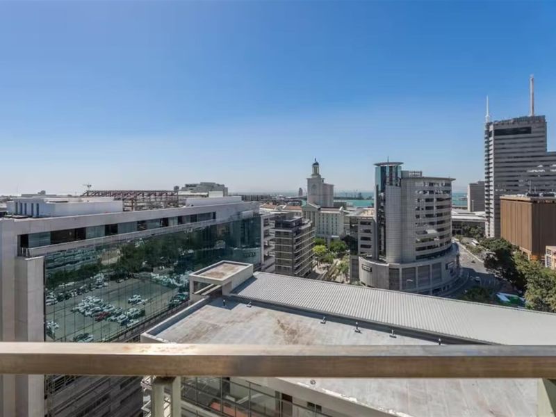 Fully Furnished 2 Bedroom Apartment  with City Views - Photo 5