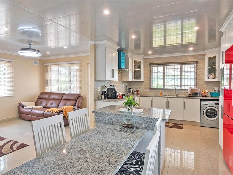 3 Bed Home Near Seatides Combined School - Photo 9