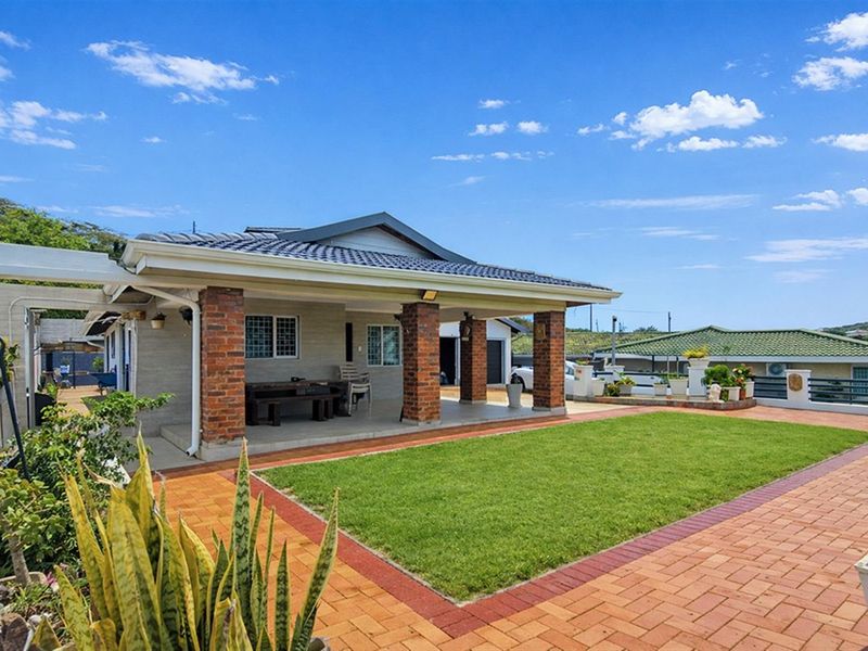 3 Bed Home Near Seatides Combined School - Photo 2