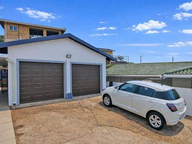 3 Bed Home Near Seatides Combined School - Photo 4