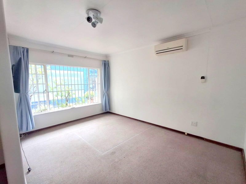 FAMILY HOME OR BUSINESS PREMISES IN BEDFORDVIEW- GATED SECURE STREET - Photo 7