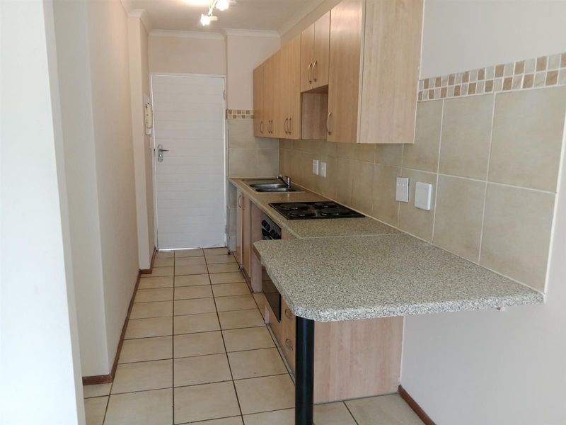 2 Bedroom Apartment to Rent in Montana - Located in Twee Riviere Lifestyle Estate - Photo 5