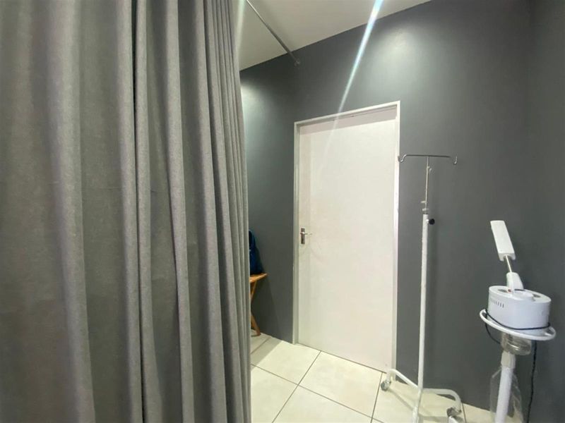 Stunning 1.5-Bedroom Ground Floor Cottage - Durban North - R8,500 - Photo 10