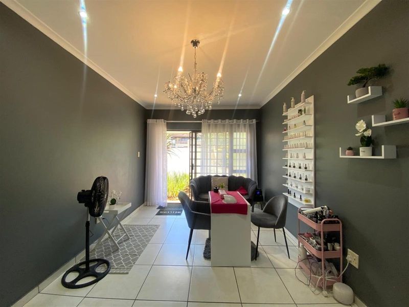 Stunning 1.5-Bedroom Ground Floor Cottage - Durban North - R8,500 - Photo 3
