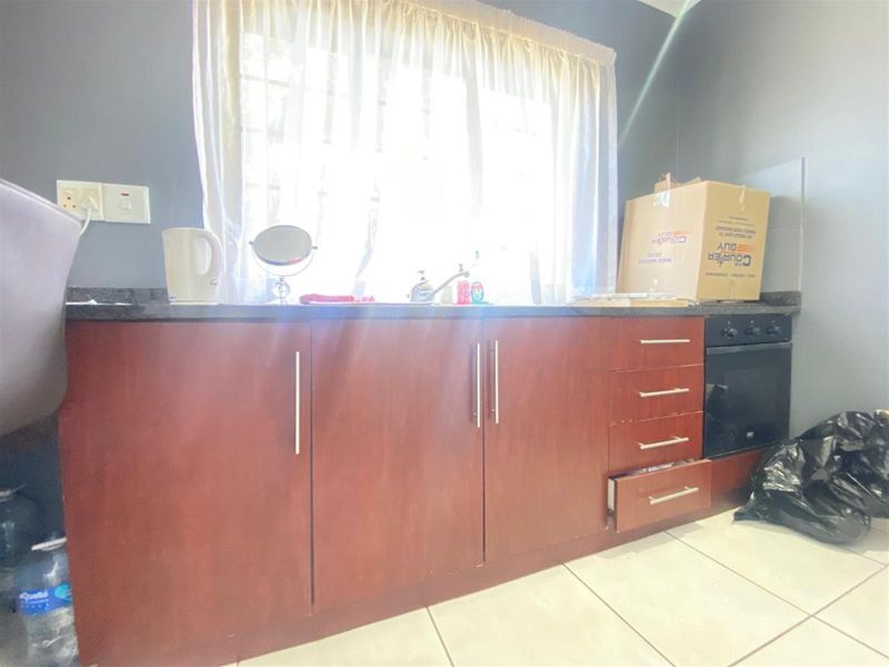 Stunning 1.5-Bedroom Ground Floor Cottage - Durban North - R8,500 - Photo 5