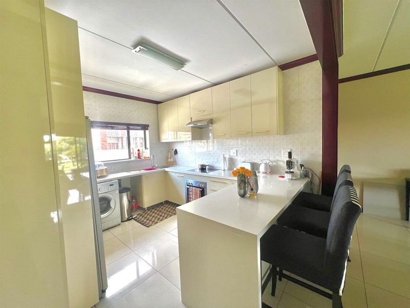 3 Bed 2 Baths Luxurious Home TO LET!! - Photo 4