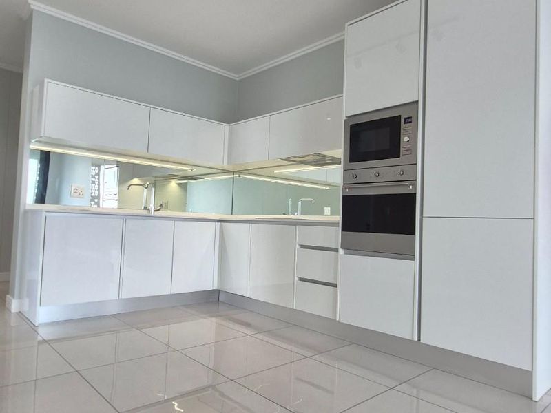 Luxury 2-Bedroom Apartment for Sale | Prime Investment | Ellipse Waterfall - R3 500 000 - Photo 5