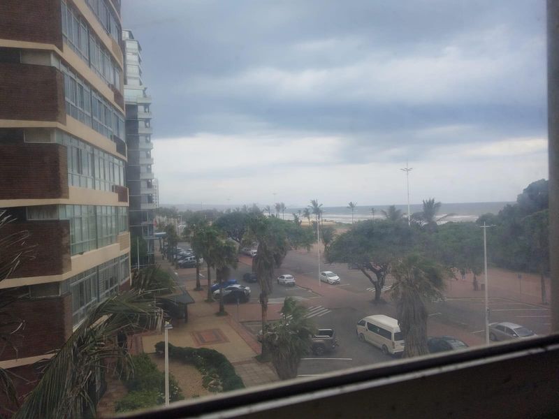 3 bed Sea Facing Apartment for Sale Golden Mile Durban South Africa - Photo 2