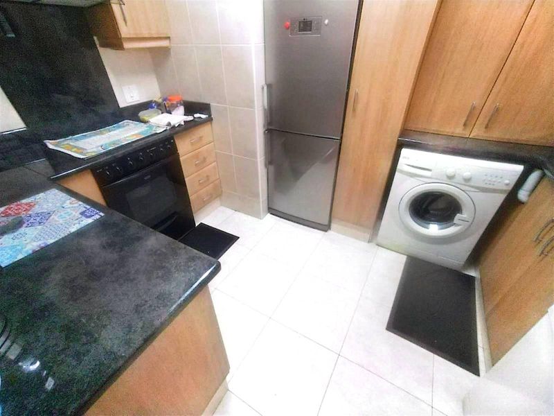 Apartment For Sale in Musgrave Durban KwaZulu Natal - Photo 3