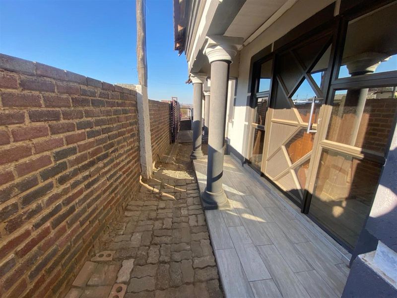 House For Sale in Bhekuzulu, Vryheid, KwaZulu Natal - Photo 9