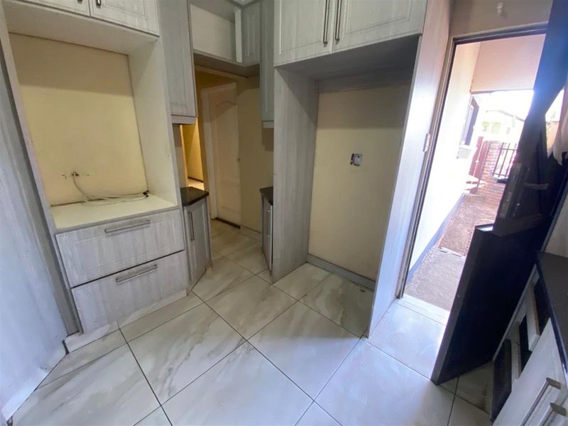 House For Sale in Bhekuzulu, Vryheid, KwaZulu Natal - Photo 8