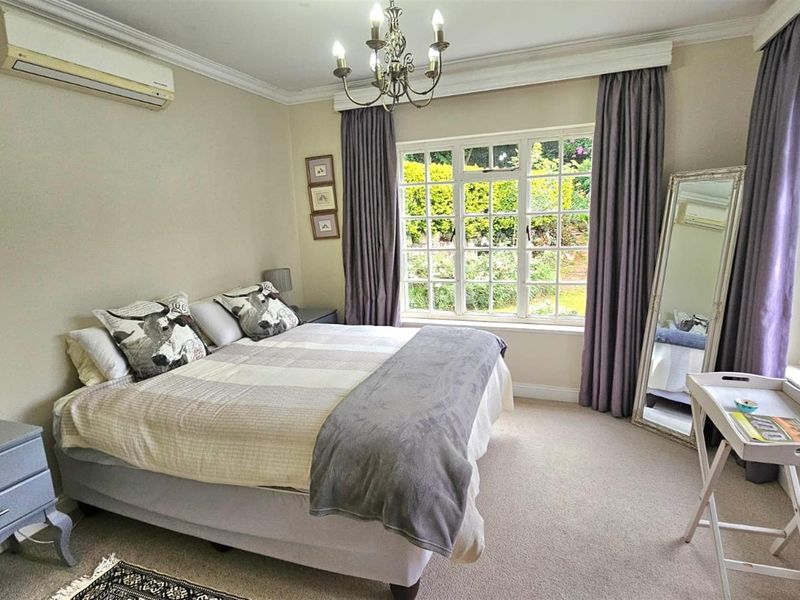 If you appreciate space, privacy and exceptional gardens, this home will speak to you immediately! - Photo 7