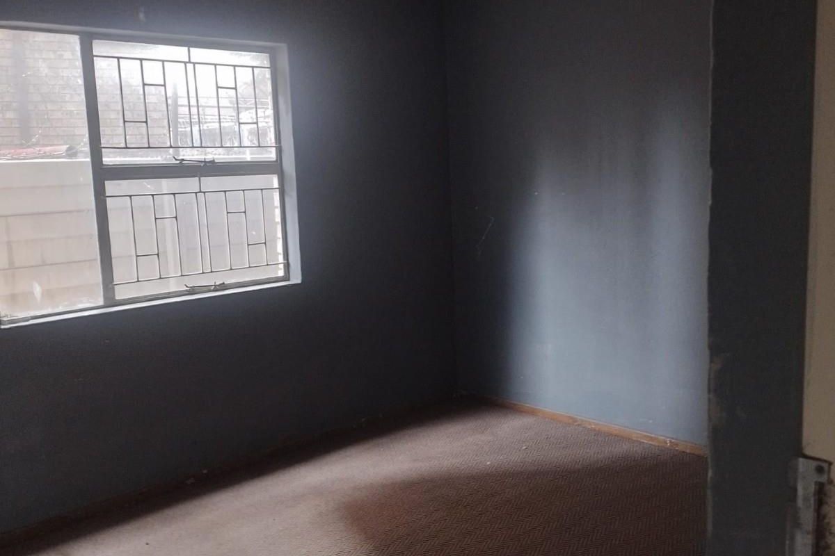 2 Bedroom Apartment For Sale in Kempton Park Central, Kempton Park - Photo 3