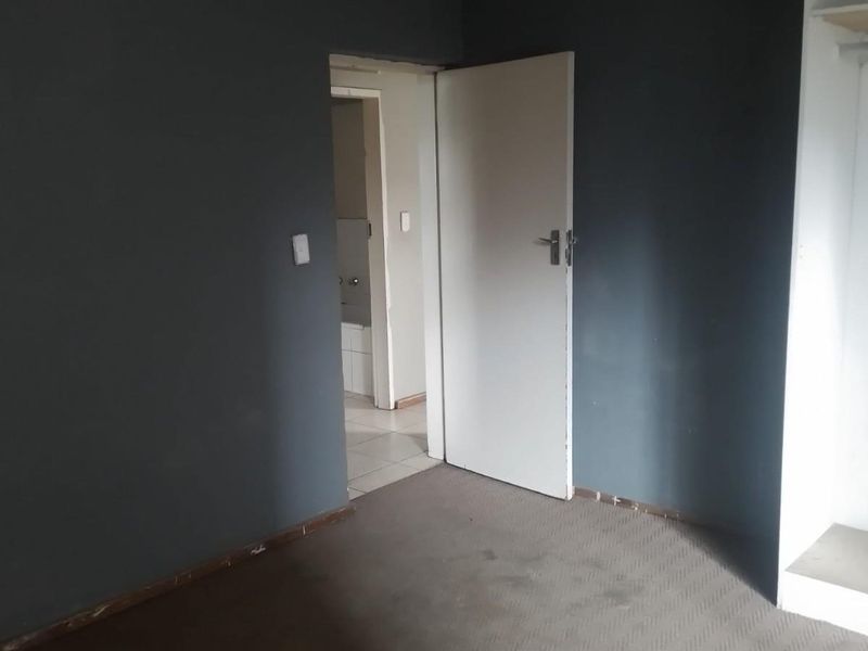 2 Bedroom Apartment For Sale in Kempton Park Central, Kempton Park - Photo 8