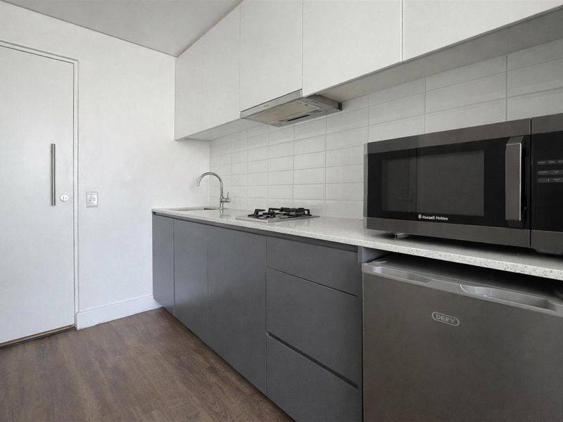 Income Investment For Sale in Woodstock, Cape Town - Photo 7