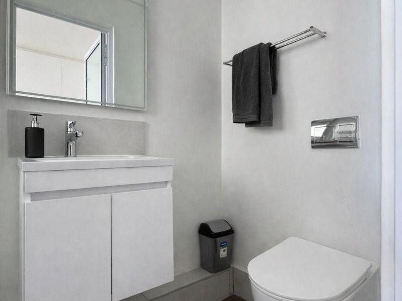 Income Investment For Sale in Woodstock, Cape Town - Photo 8