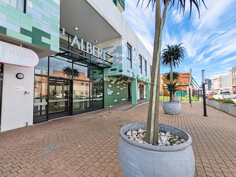 Income Investment For Sale in Woodstock, Cape Town - Photo 2