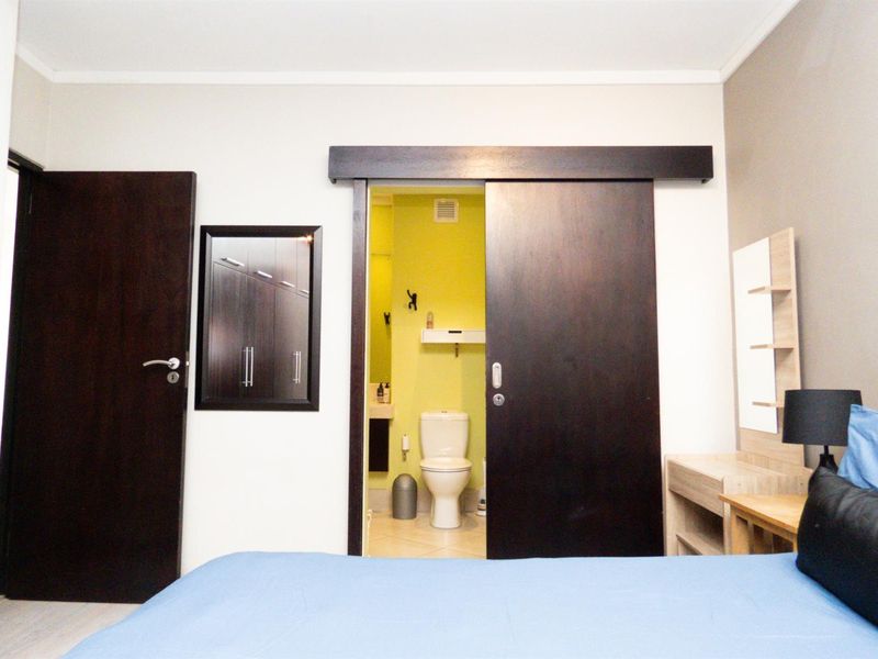 City living at it's finest in Cape Town 1 Bedroom 1 Bathroom for Sale - Photo 10