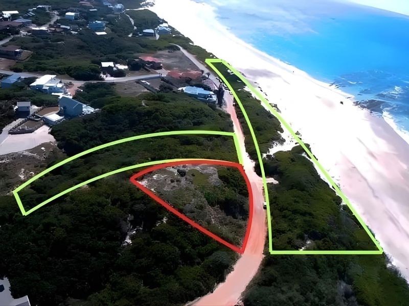 Island-Style Beachfront Stand in Paradise Beach | Permanent Ocean Views and Greenbelt Privacy - Photo 5