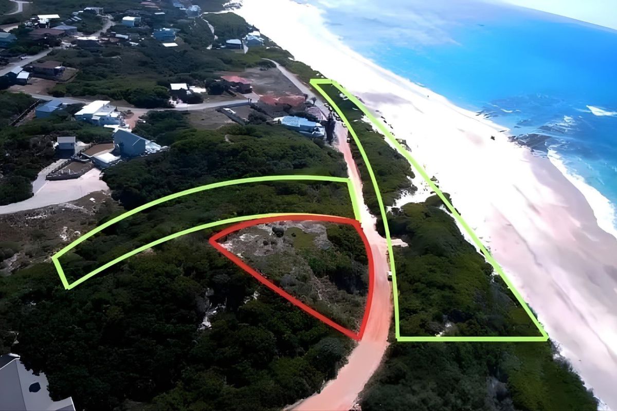 Island-Style Beachfront Stand in Paradise Beach | Permanent Ocean Views and Greenbelt Privacy - Photo 5