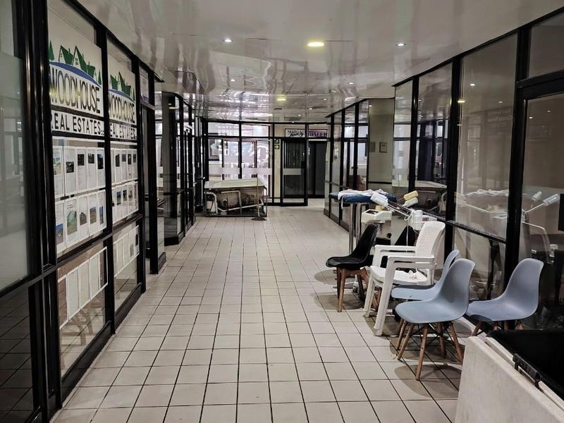 EXCLUSIVE MANDATE - INVESTMENT - MAKE AN OFFER - Photo 2