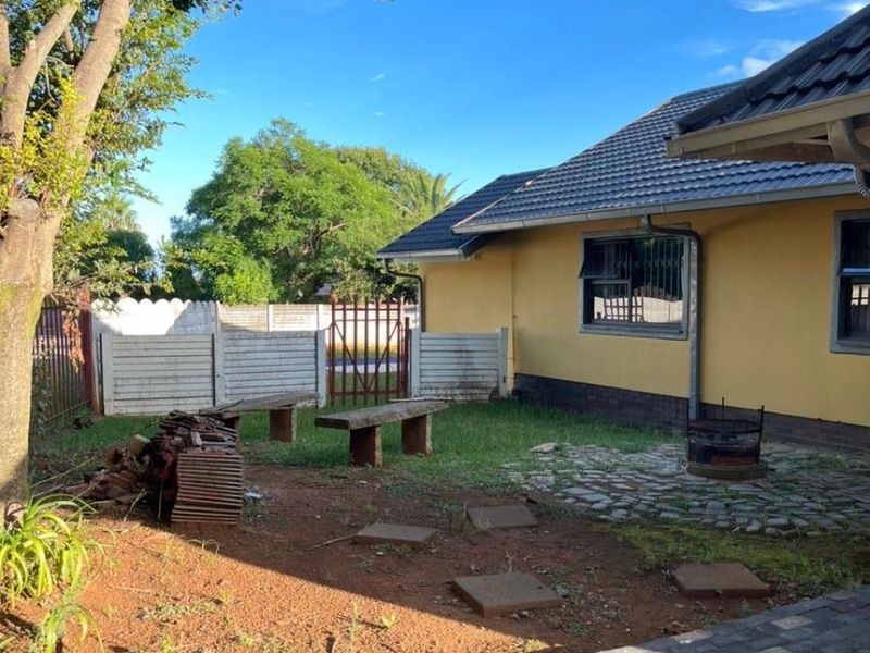 House For Sale in Amajuba Park, Newcastle, KwaZulu Natal - Photo 1