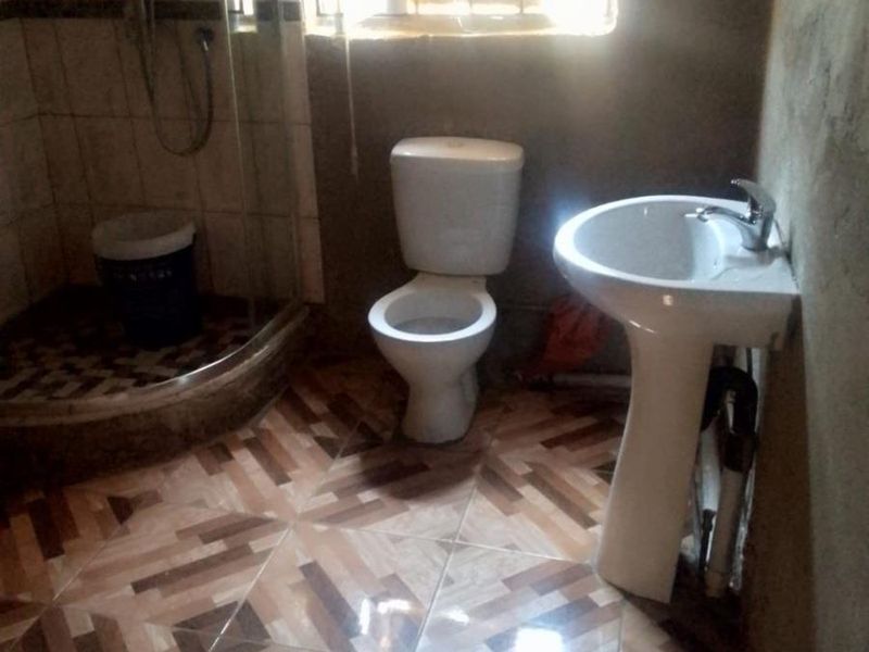 House For Sale in Osizweni, Newcastle, KwaZulu Natal - Photo 7