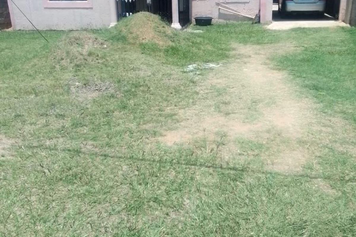 House For Sale in Osizweni, Newcastle, KwaZulu Natal - Photo 3