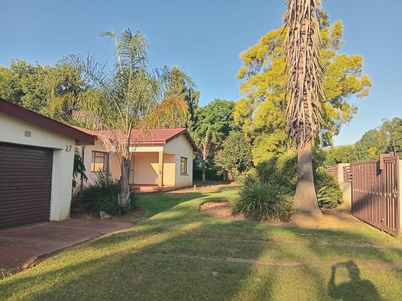House For Sale in Paulpietersburg, KwaZulu Natal - Photo 1