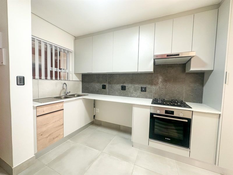 Modern, Majestic, and Meticulously Designed at One on York in George - Photo 8