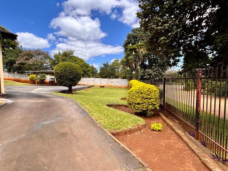 High-Yield Investment Property in Hayfields | Multi-Let or BnB Opportunity | 1,900m2 Land size - Photo 8