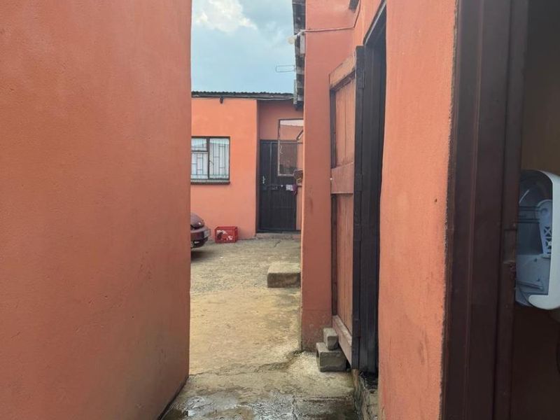 Cottage For Sale in Bhekuzulu, Vryheid, KwaZulu Natal - Photo 4