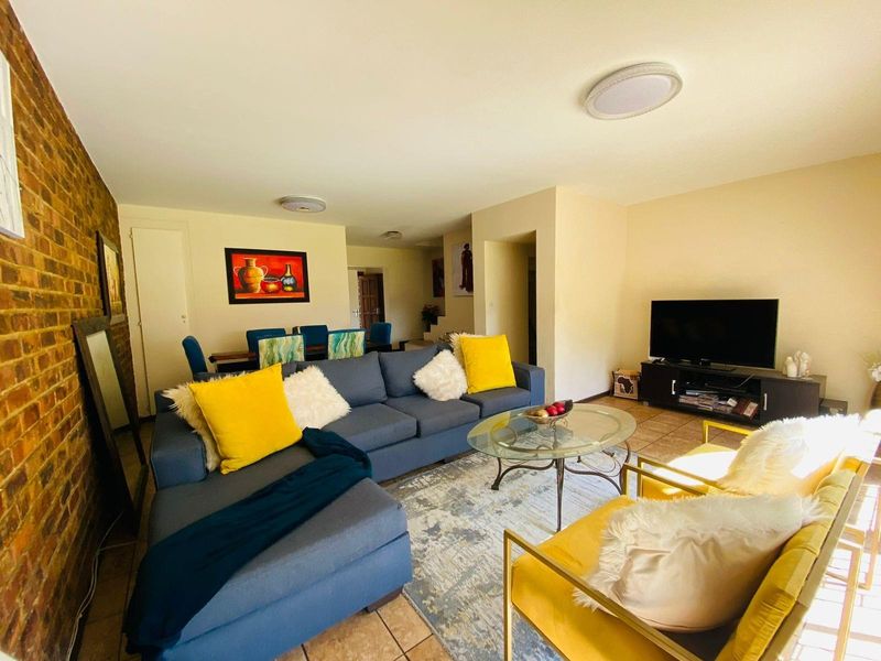 Townhouse For Sale in Vaalpark, Sasolburg - Photo 6