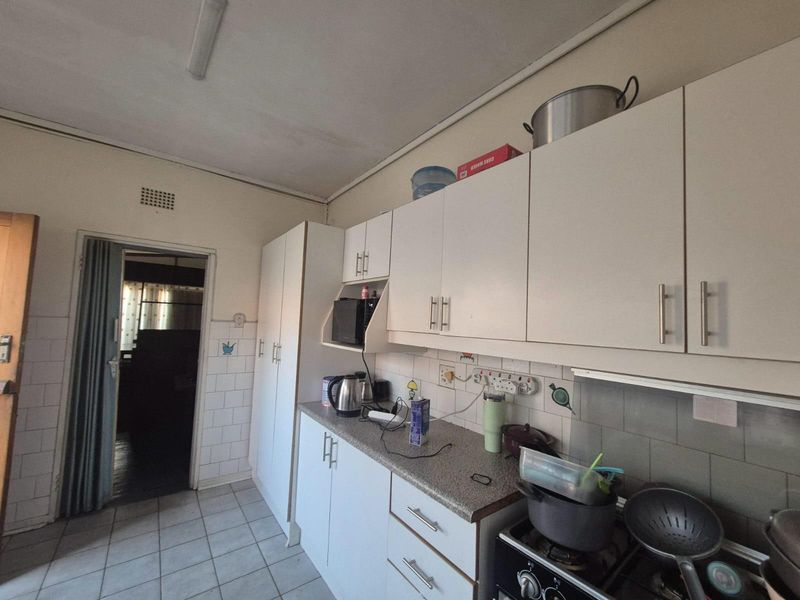 Spacious Family Home with Great Entertainment Features To Rent in Brenthurst, Brakpan - Photo 5