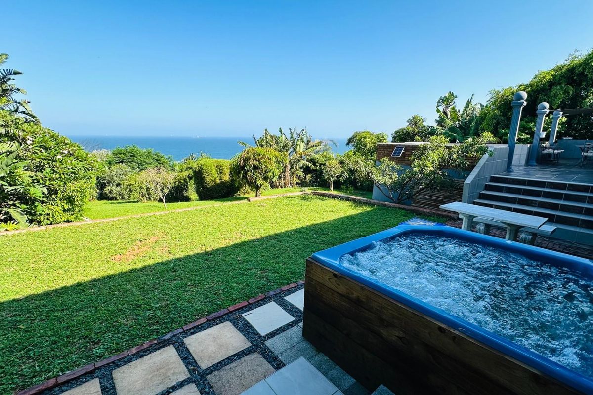 Luxury Coastal Family Home with Spectacular 180° Breaker Sea Views! - Photo 2