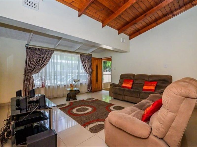 Dream home For Sale in Durban North, Durban, KwaZulu Natal - Photo 8