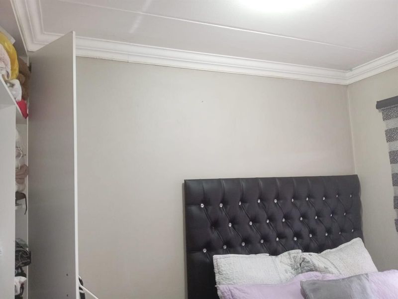 Apartment For Sale in Fleurhof, Roodepoort - Photo 9