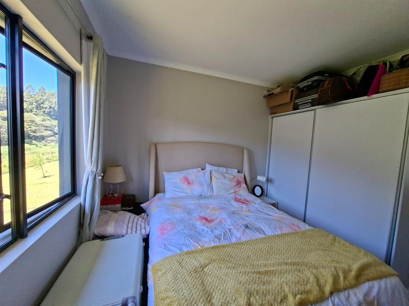 Modern Living Apartment To Rent in Waterfall, KwaZulu Natal - Photo 5