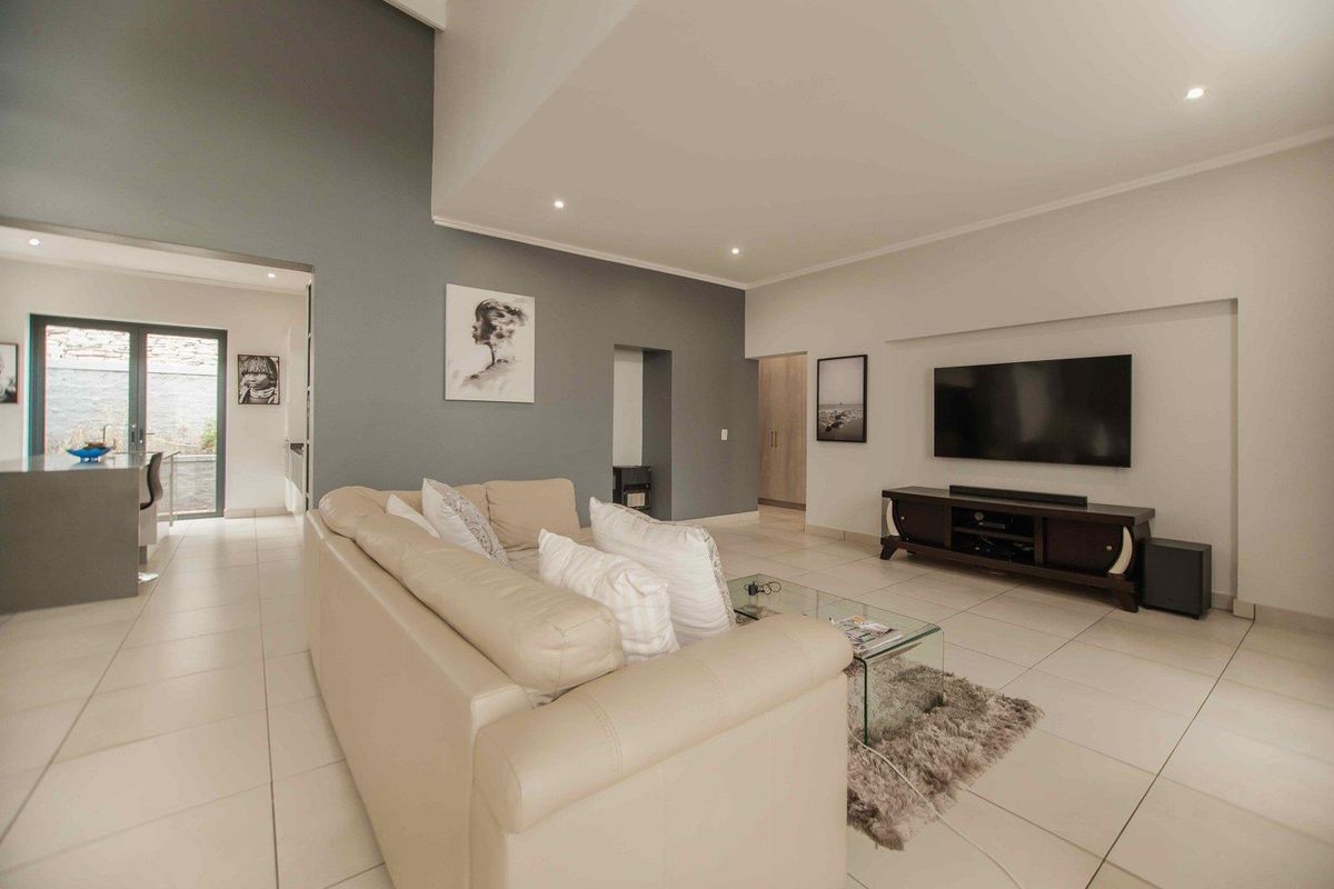 House To Rent in Copperleaf Estate, Centurion - Photo 4