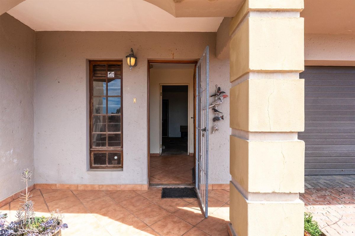 2 SS Ocean Villa H, 6 Hendra Street, Island View, Mossel Bay - Photo 3