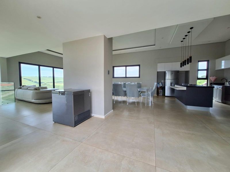 Contemporary Family Home in Prestigious Zimbali Lakes Resort, Ballito - Photo 10