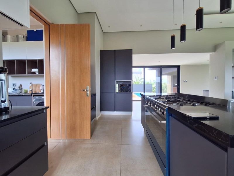 Contemporary Family Home in Prestigious Zimbali Lakes Resort, Ballito - Photo 5