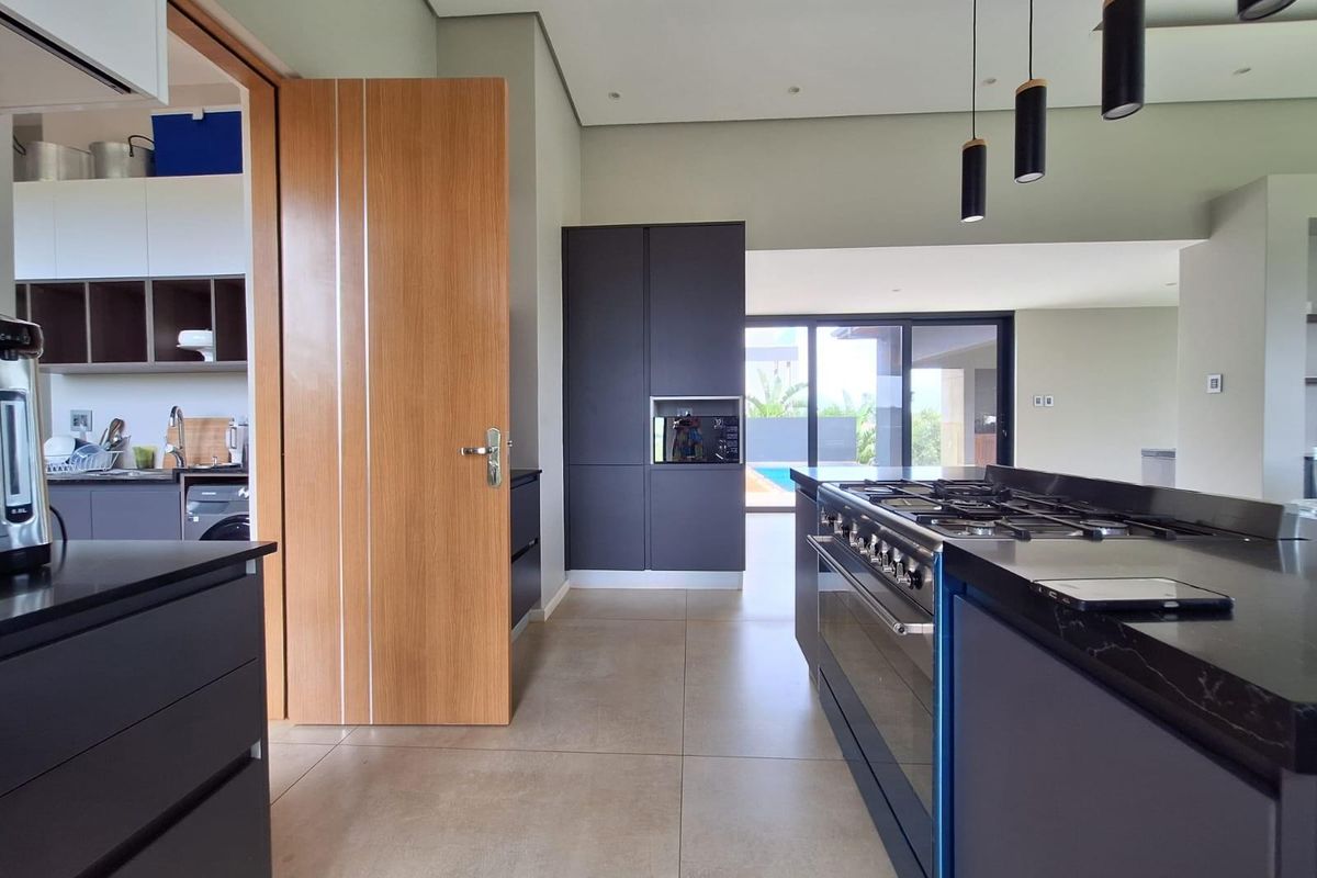Contemporary Family Home in Prestigious Zimbali Lakes Resort, Ballito - Photo 5