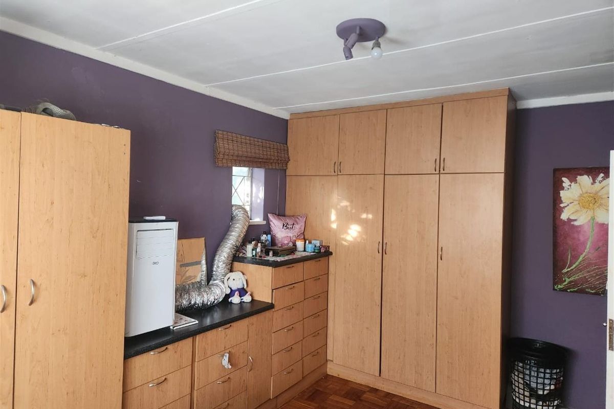 House For Sale in CE 2, Vanderbijlpark CE - Photo 2