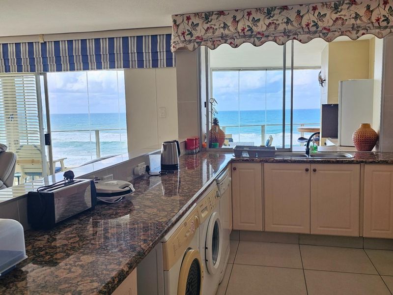 Beachfront Living with Spectacular Indian Ocean Views - Photo 4